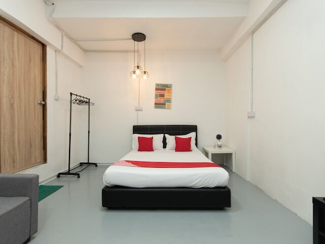 OYO 43993 マドスイート