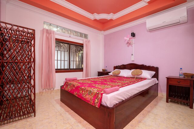 ダムナク トルメアス ホームステイ