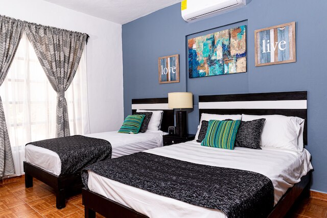 サンタ フェ スタジオズ アンド スイーツ バイ ザ スポット