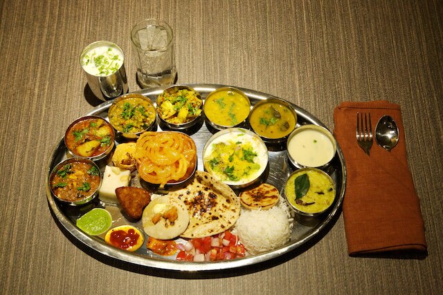 ホテル グランド カダンバ