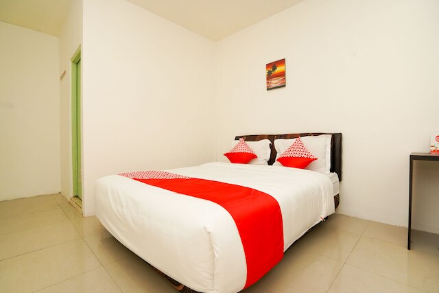 ホテル O グリヤ アイシャ シャリア 1