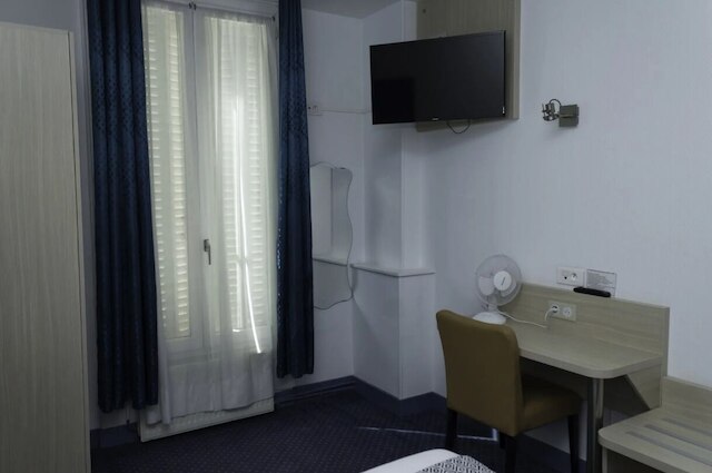 オテル ド パリ ラ デファンス