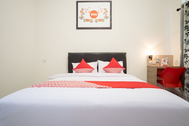 キャピタル O 873 カマニ ホームステイ シャリア