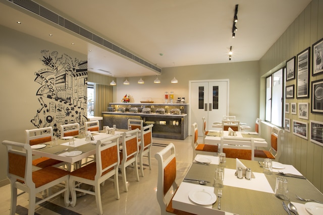 ランフォードキーズ バイ TGI