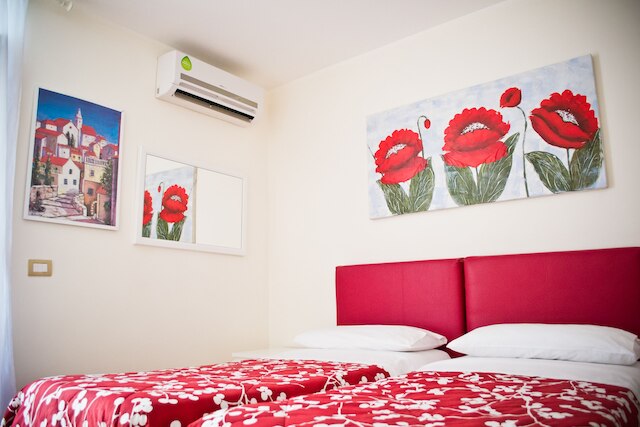 アフィッタカメーレ サンニコラ ダマーレ