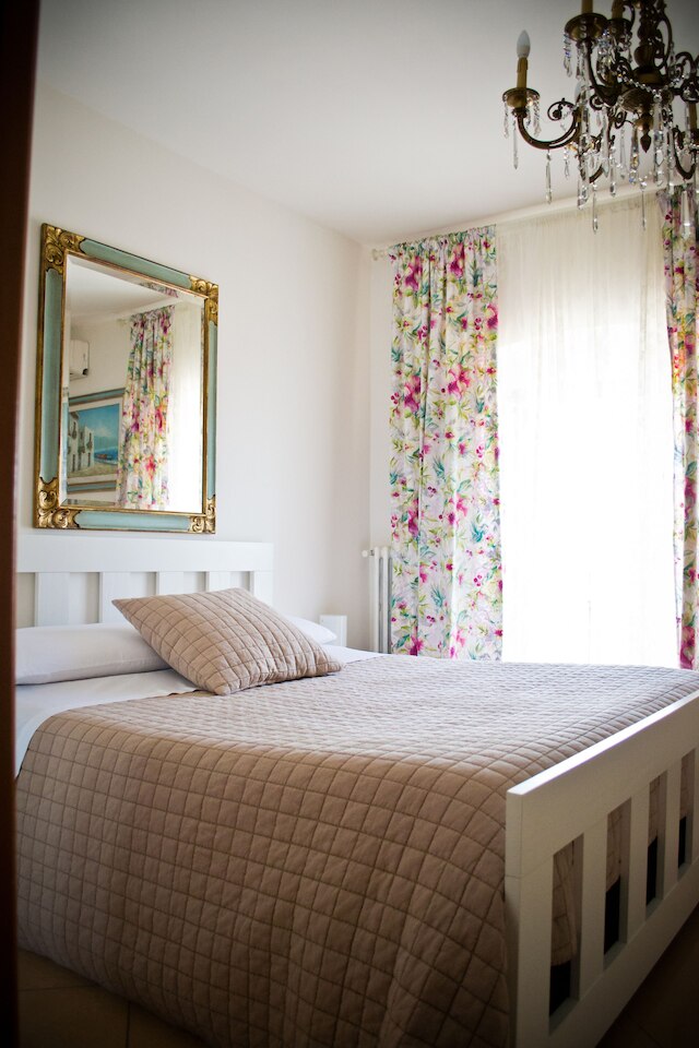 アフィッタカメーレ サンニコラ ダマーレ