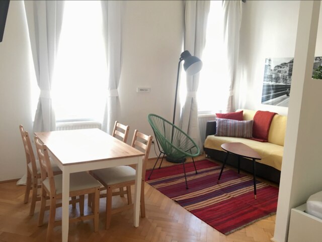 グリーン アンド クワイット アパートメント ニア センター