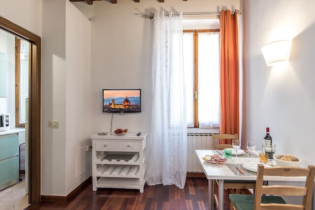 ボルゴ ピンティ アパートメント