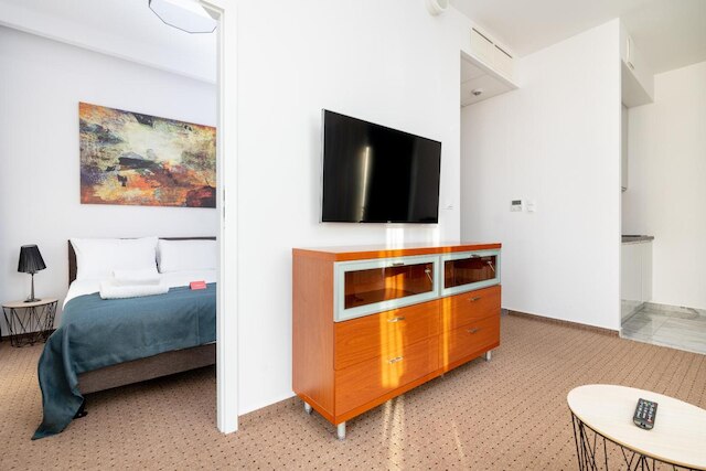 ヴァルソヴィア コンフォート