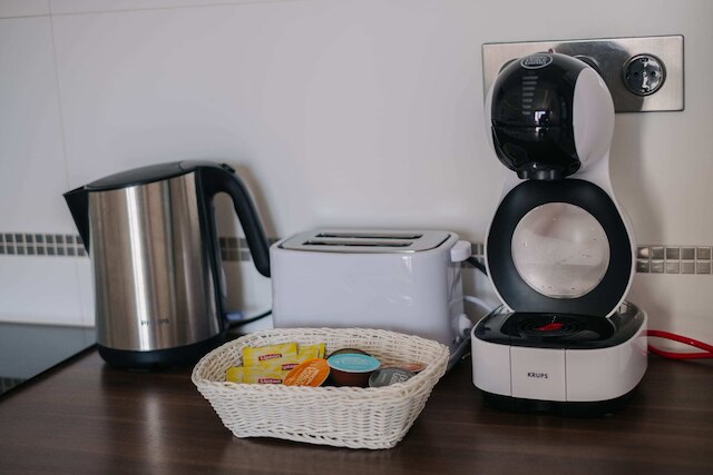 モダン アパートメント アクロス ザ ポンズ