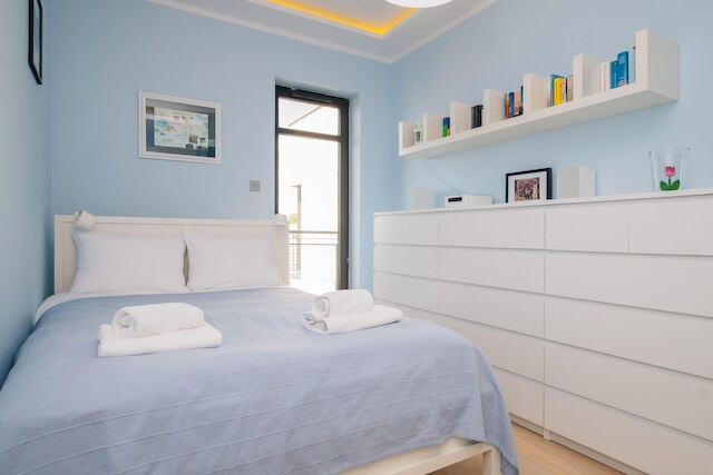 モダン アパートメント アクロス ザ ポンズ