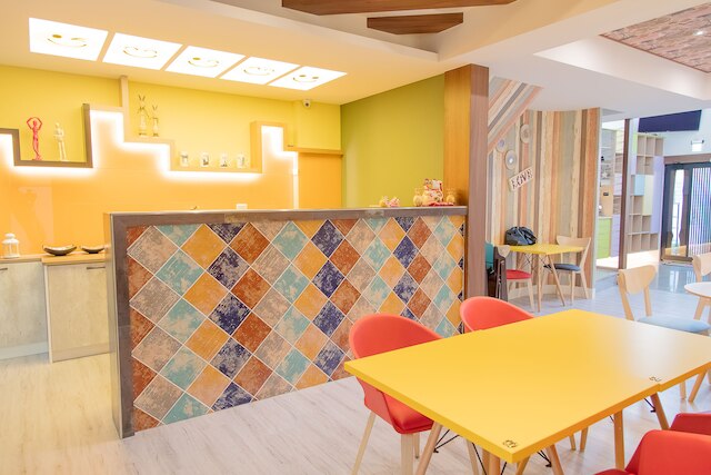 ワハハ ハウス (哇哈哈食樂宅)