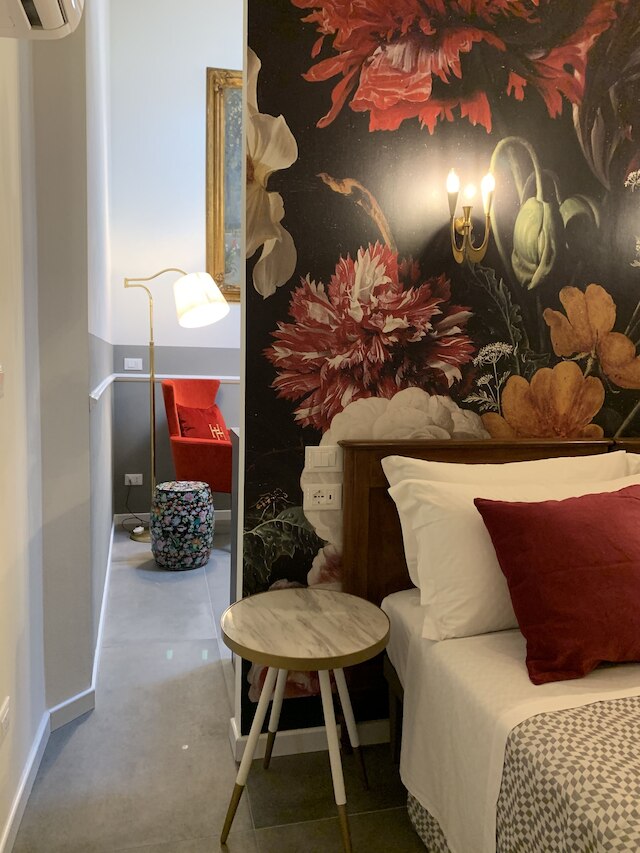 L'8 ブティック ヴィア ピエラ