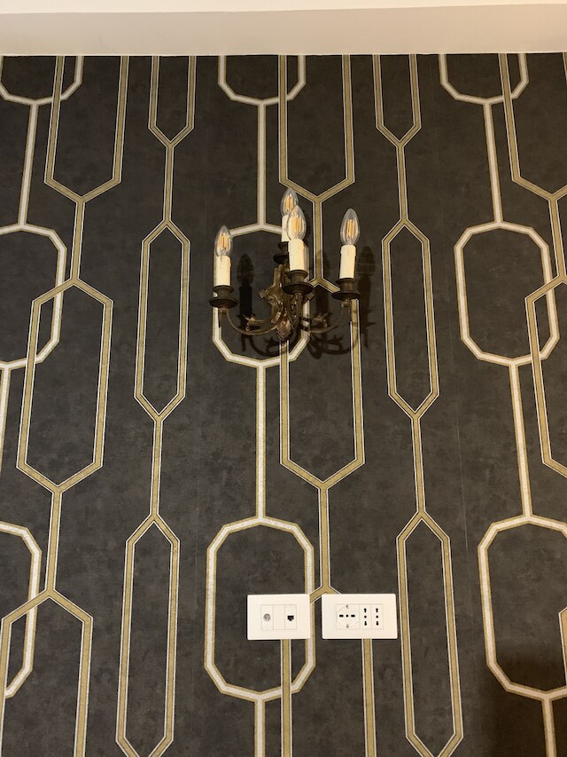 L'8 ブティック ヴィア ピエラ