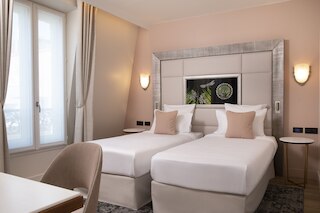 ホテル デ シャンゼリゼ