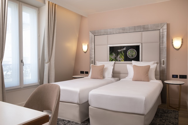 ホテル デ シャンゼリゼ