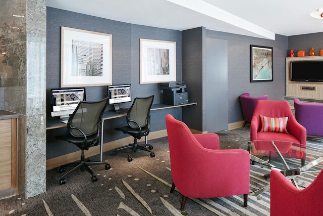 ワールド センター ホテル