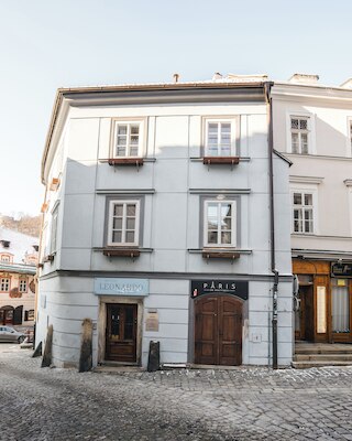 ホテル レオナルド