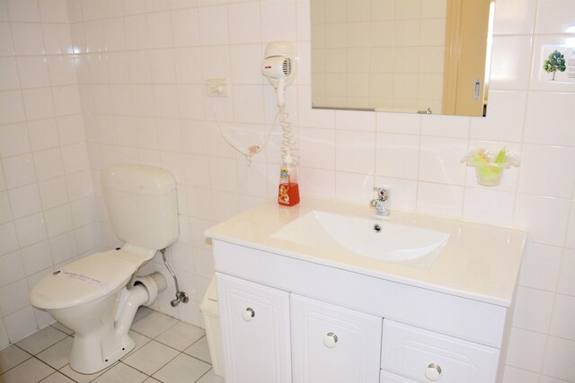 シティ イースト モーテル