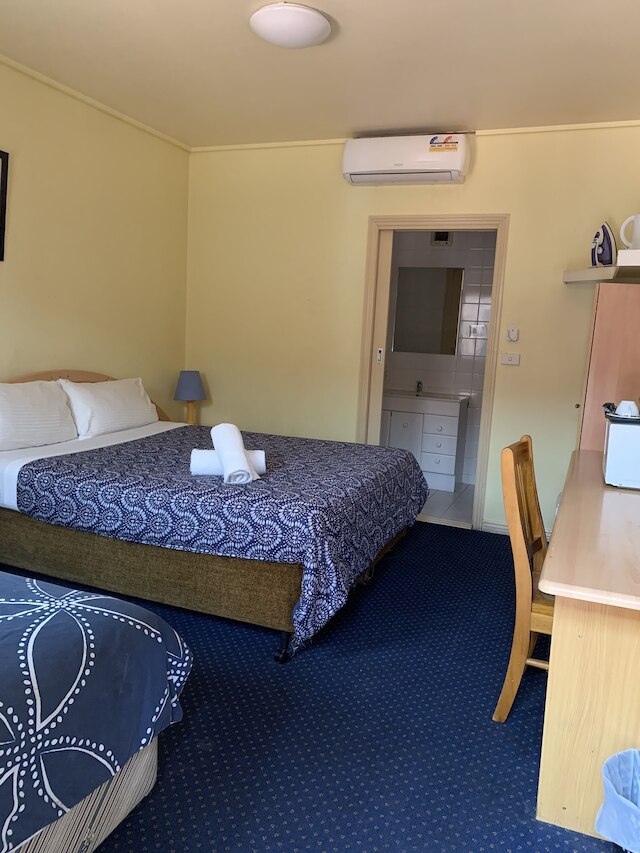 シティ イースト モーテル