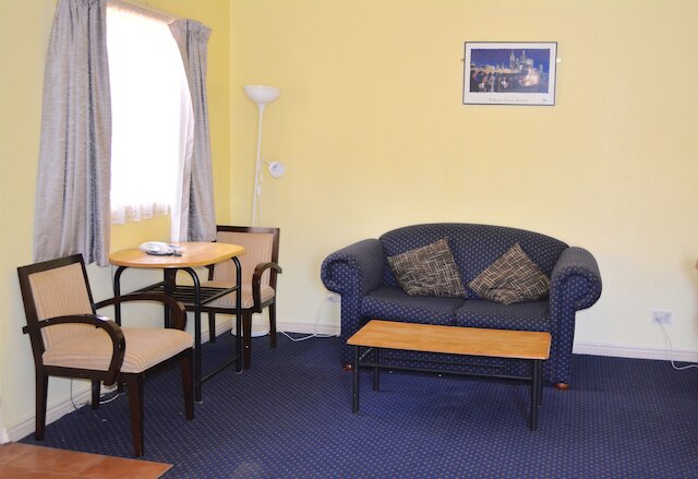 シティ イースト モーテル