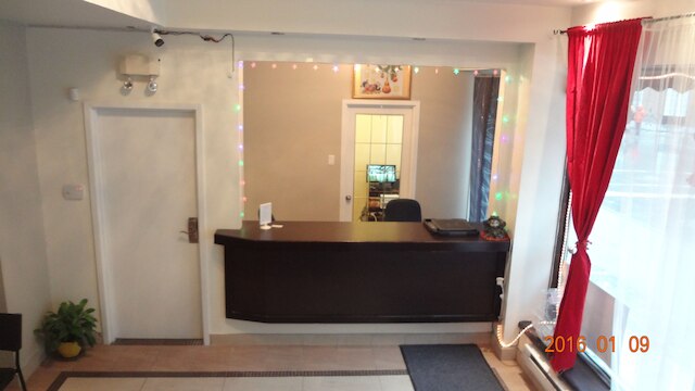 ホテル スター モントリオール