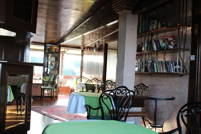 アララト ホテル