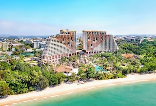 センタラ グランド ミラージュ ビーチ リゾート パタヤ