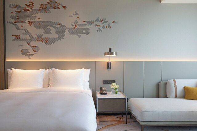 クラウン プラザ 上海 錦繡 by IHG (上海錦繡皇冠假日酒店)