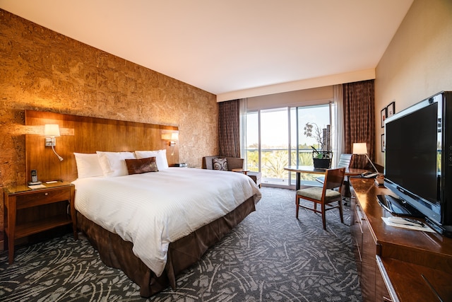 ミヤコ ハイブリッド ホテル トランス