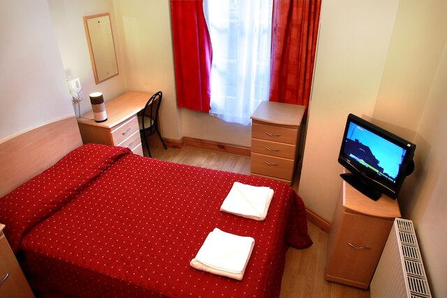 エルムウッド ホテル