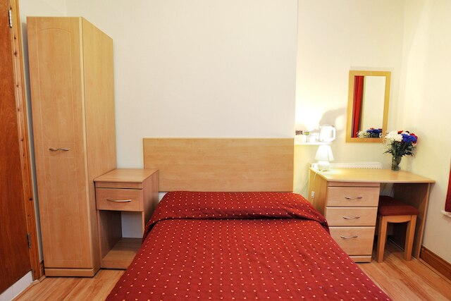 エルムウッド ホテル