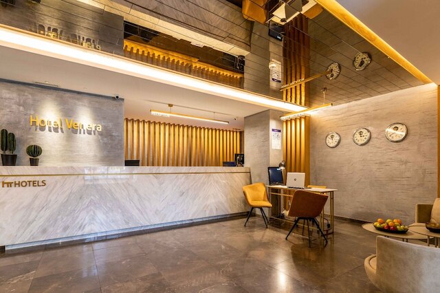 ホテル ヴェネーラ