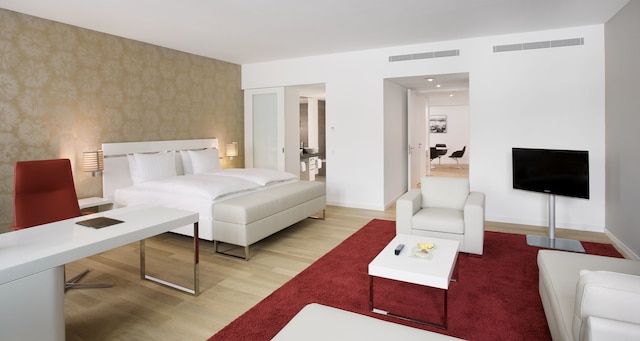 インサイド バイ メリア ドレスデン