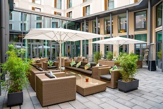 インサイド バイ メリア ドレスデン