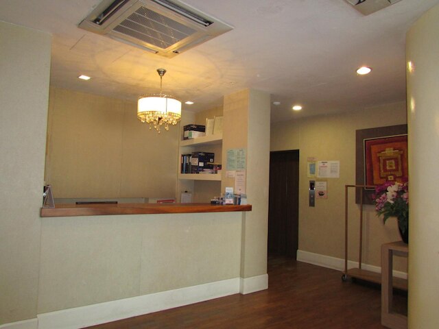 アリアナ ホテル