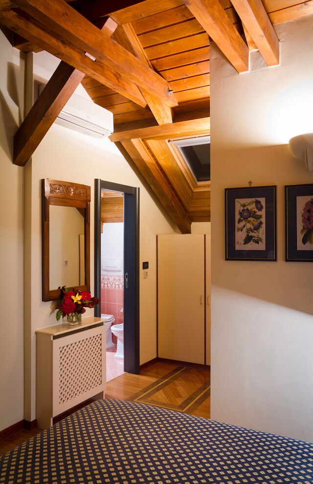 レジデンス イェツナ