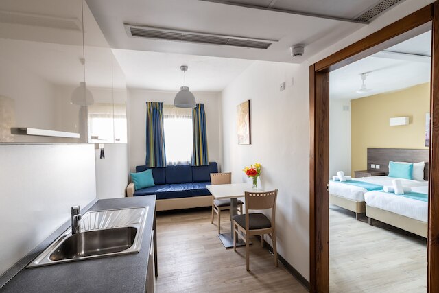 サンシーカー ホリデイ コンプレックス