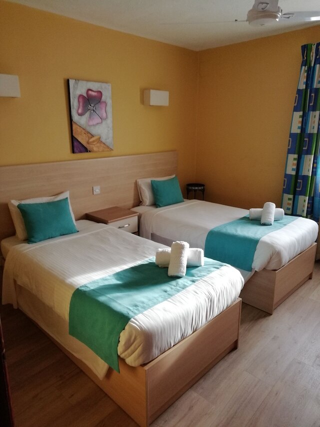 サンシーカー ホリデイ コンプレックス