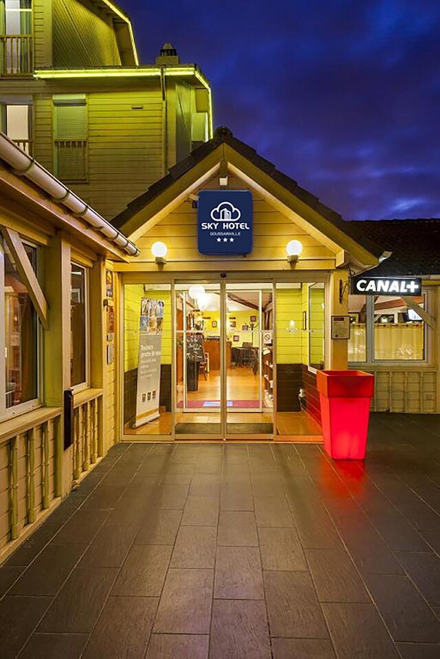 スカイ ホテル グサンヴィル シャルル ド ゴール - エクス コンフォート ホテル