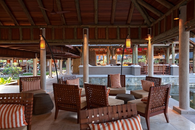 コンスタンス エフェリア