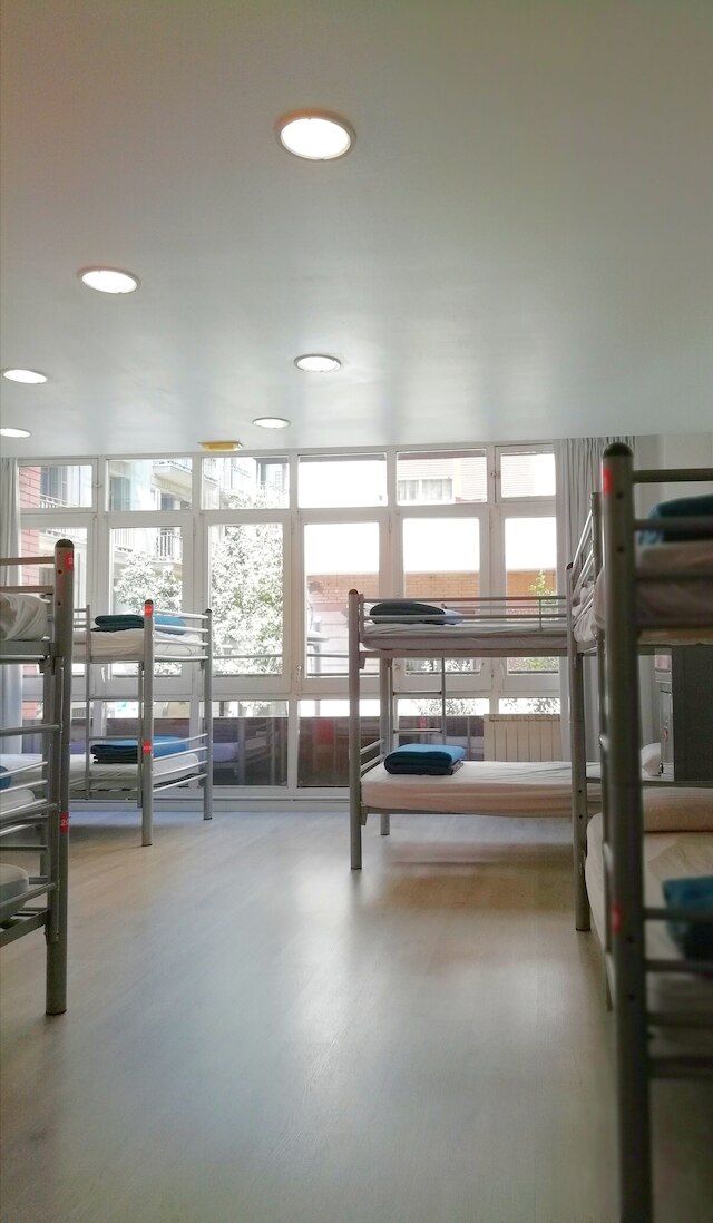 アルベルグイン ユース ホステル