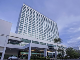 プルマン クチン