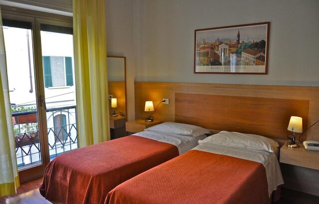 ホテル ドーバー