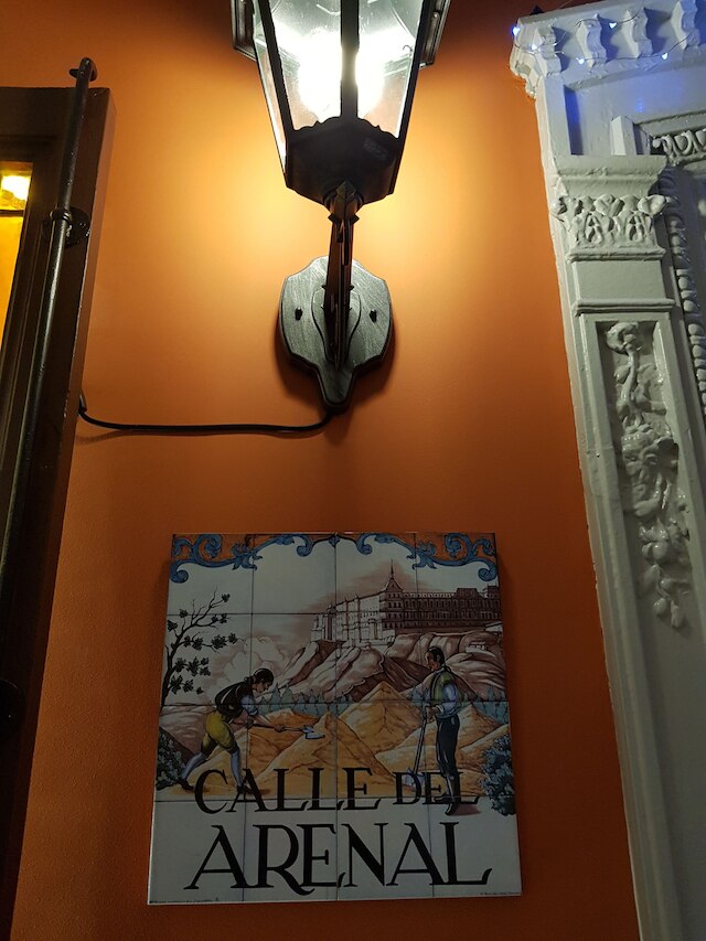 ホスタル アレソル