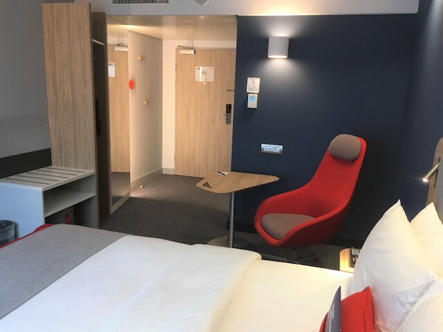 ホリデイ イン エクスプレス チューリッヒ エアポート by IHG