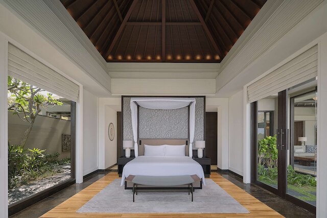 ウマナ バリ, LXR ホテルズ & リゾーツ バイ ヒルトン