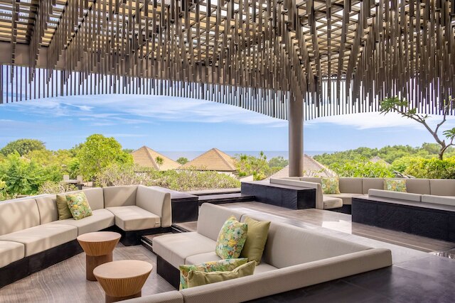 ウマナ バリ, LXR ホテルズ & リゾーツ バイ ヒルトン