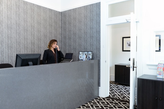 ハイ クロス ランドウィック バイ シドニー ロッジズ