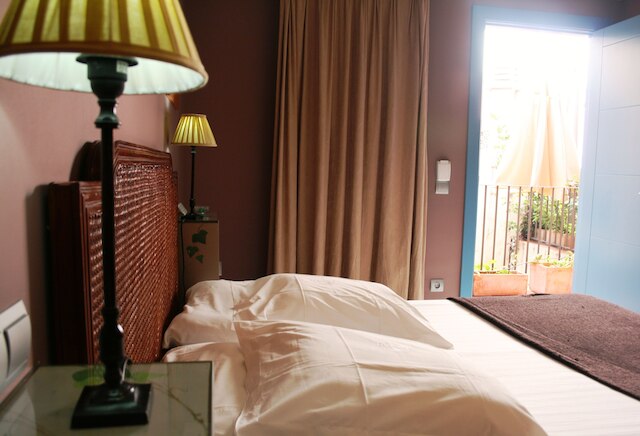 ホテル コンデ デ カルデナス